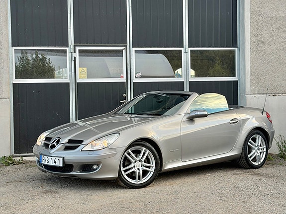 Mercedes-Benz SLK200 3 of 5