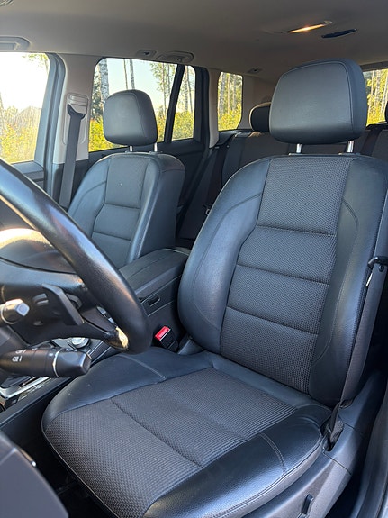 Mercedes-Benz GLK220 6 of 10