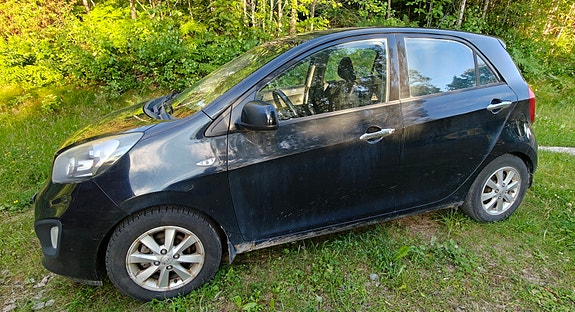 Kia Picanto 2 of 6