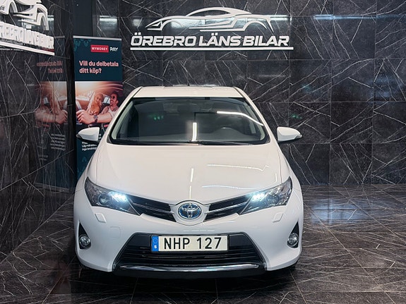 Toyota Auris 10 of 18