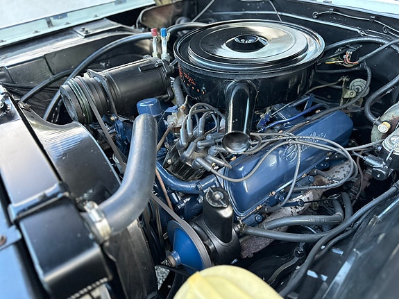 Cadillac Series 62 26 of 29