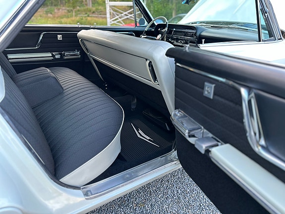 Cadillac Series 62 23 of 29