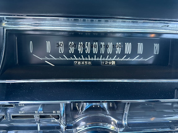 Cadillac Series 62 25 of 29