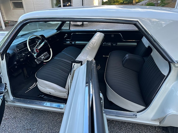 Cadillac Series 62 20 of 29