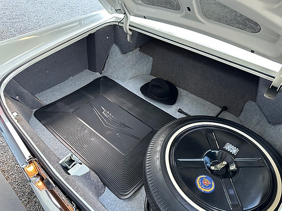 Cadillac Series 62 27 of 29