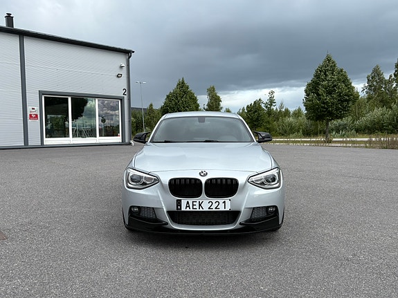 BMW 118d 8 of 11
