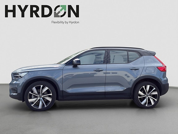 Volvo XC40 4 of 21