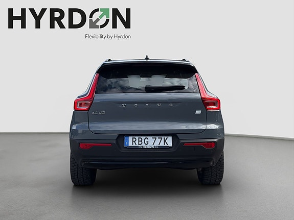 Volvo XC40 8 of 21