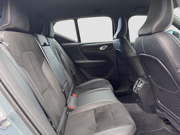 Volvo XC40 18 of 21