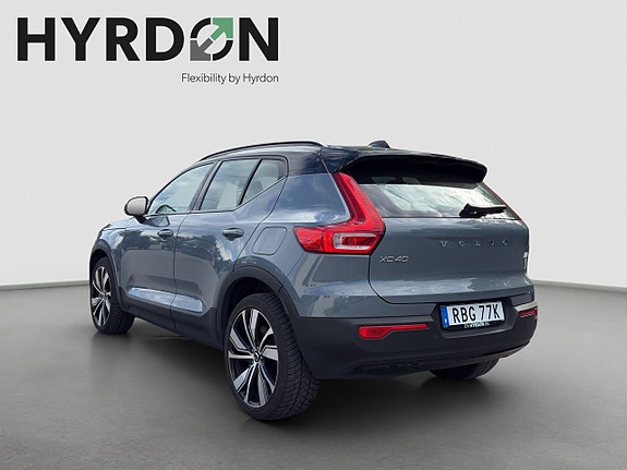 Volvo XC40 6 of 21