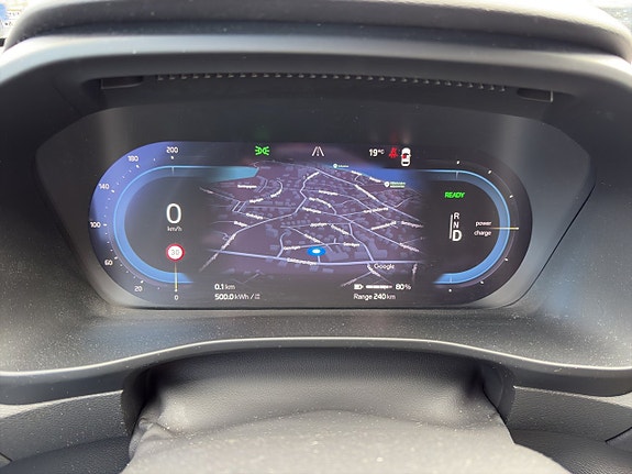 Volvo XC40 15 of 21