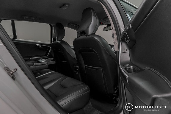 Volvo V60 11 of 18