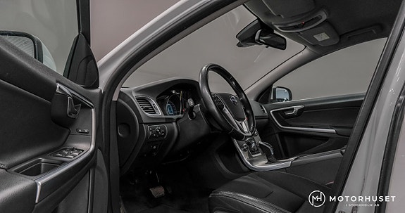 Volvo V60 7 of 18