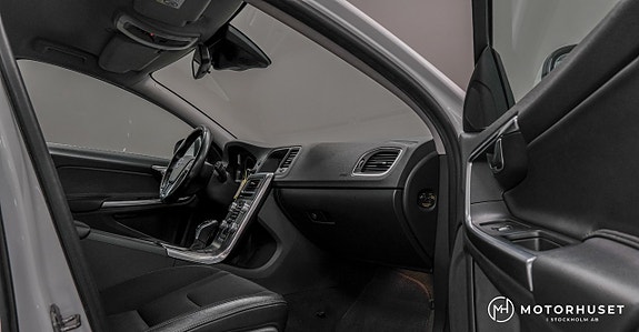 Volvo V60 9 of 18
