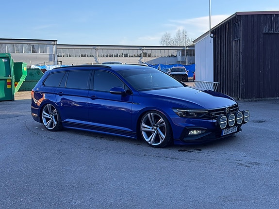 Volkswagen Passat 3 of 5