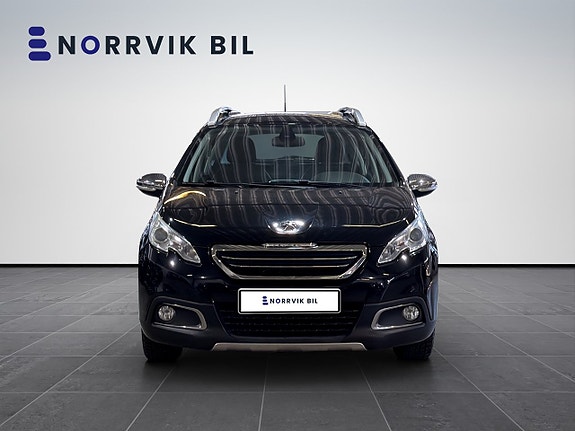 Peugeot 2008 2 of 5