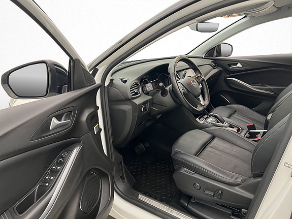 Opel Grandland 12 of 29