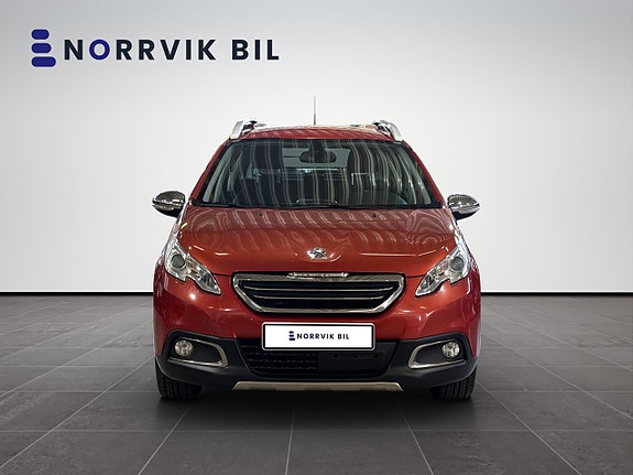 Peugeot 2008 2 of 5
