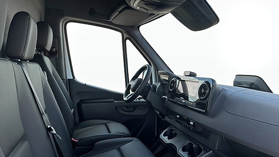 Mercedes-Benz Sprinter 317 3 of 11