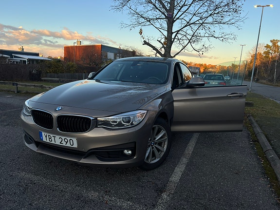 BMW 318d 12 of 23