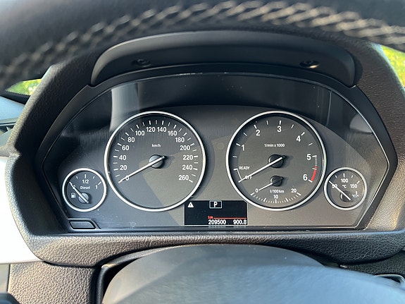BMW 318d 11 of 23