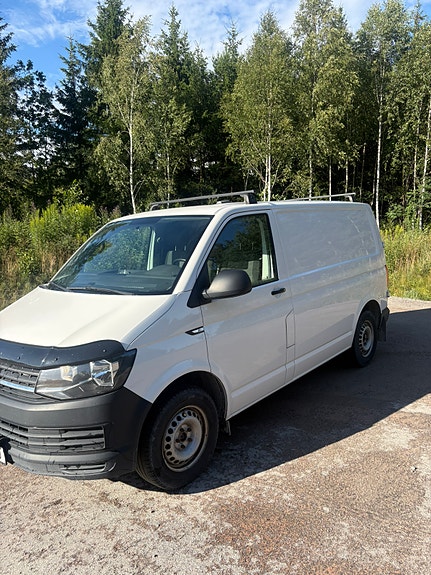 Volkswagen Transporter 2 of 5