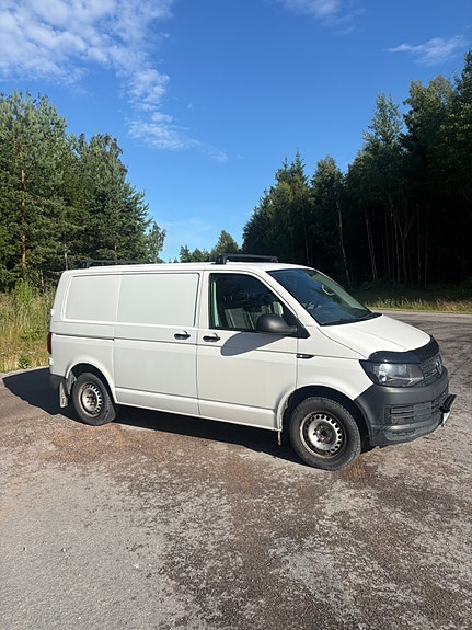 Volkswagen Transporter 3 of 5