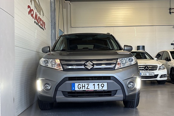 Suzuki Vitara 3 of 26