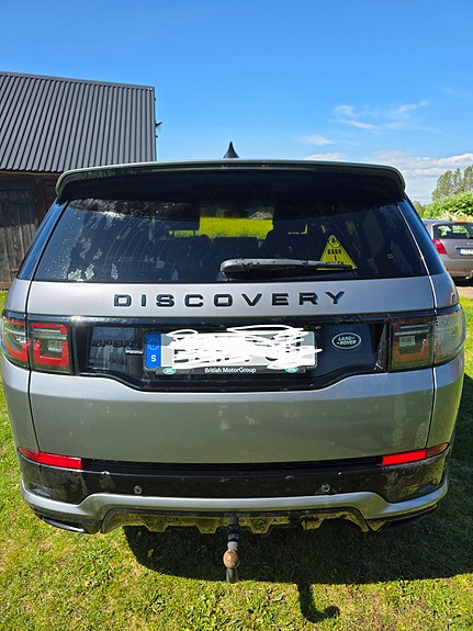 Land Rover Discovery Sport 3 of 5