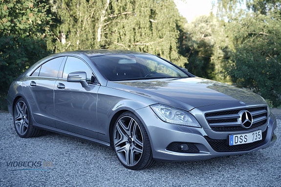 Mercedes-Benz CLS350 3 of 5