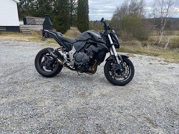 Honda CB1000R 2 of 3