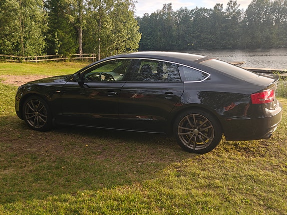 Audi A5 2 of 5