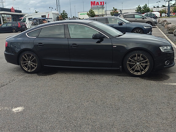 Audi A5 3 of 5