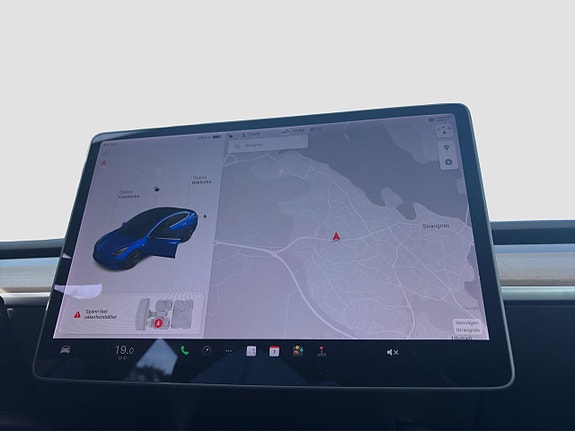 Tesla Model 3 10 of 22