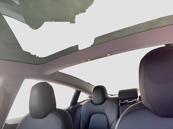 Tesla Model 3 18 of 22