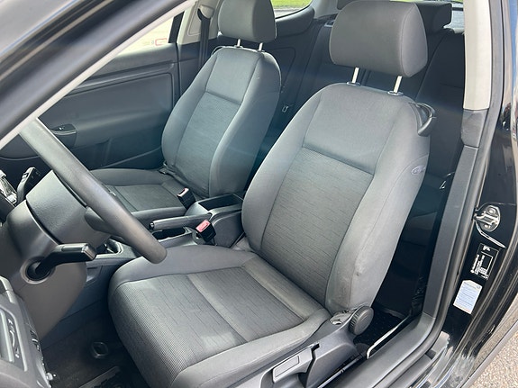 Volkswagen Golf V 4 of 5