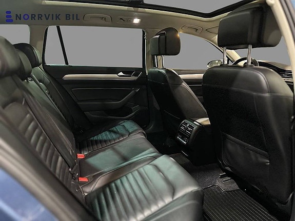 Volkswagen Passat Alltrack 15 of 26