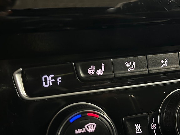 Volkswagen Passat Alltrack 26 of 26