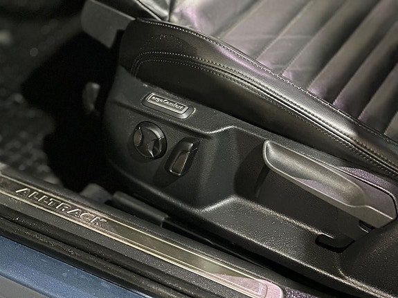 Volkswagen Passat Alltrack 25 of 26