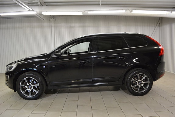 Volvo XC60 2 of 5