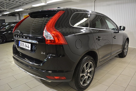 Volvo XC60 6 of 15