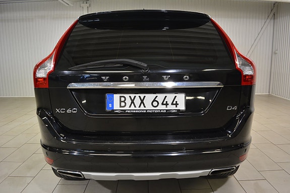 Volvo XC60 4 of 5