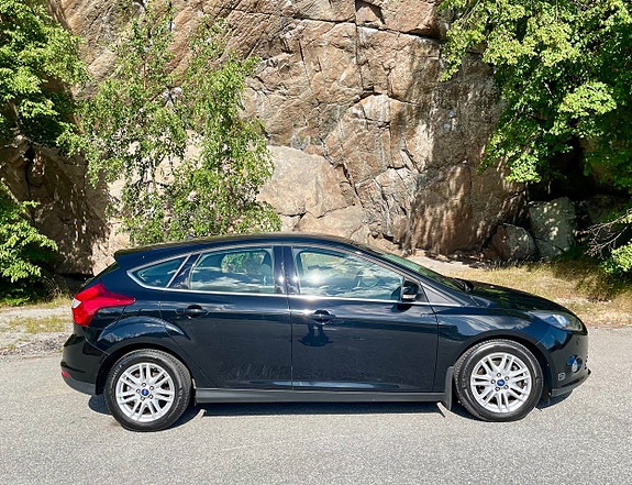 Ford Focus 3 of 5