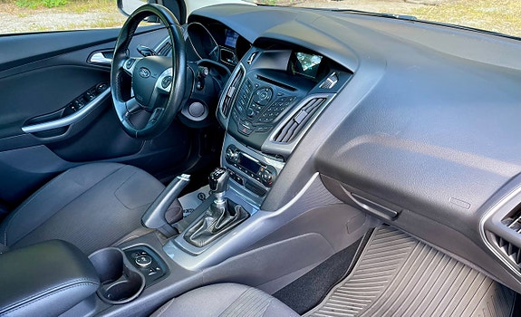 Ford Focus 7 of 8