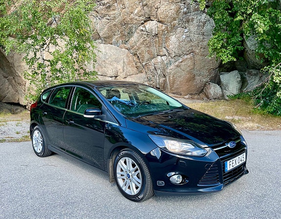 Ford Focus 2 of 5