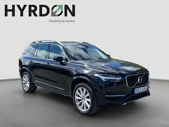 Volvo XC90 2 of 18
