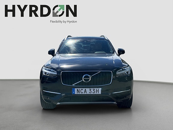 Volvo XC90 3 of 18