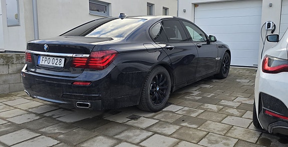 BMW 740d 7 of 15