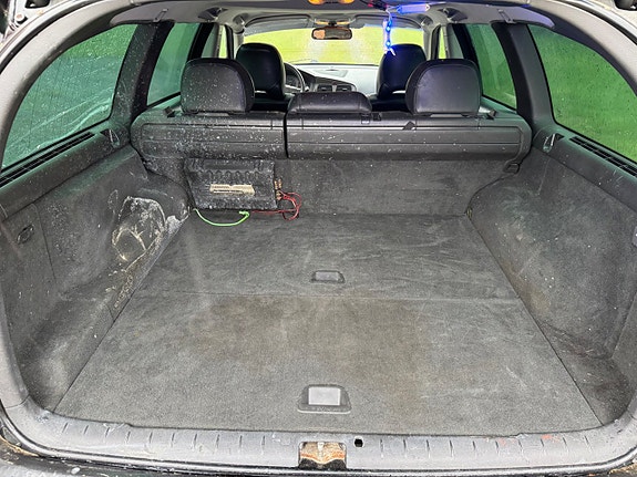 Volvo V70 15 of 18