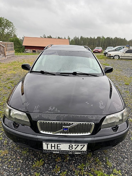 Volvo V70 7 of 18